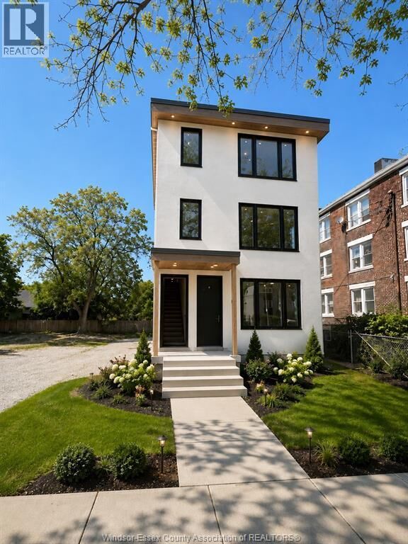Property Photo:  1336 University 1  ON N9B 1B5 