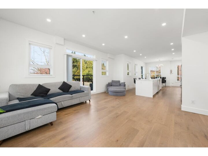 Property Photo:  19790 55A Avenue 9  BC V3A 0K6 