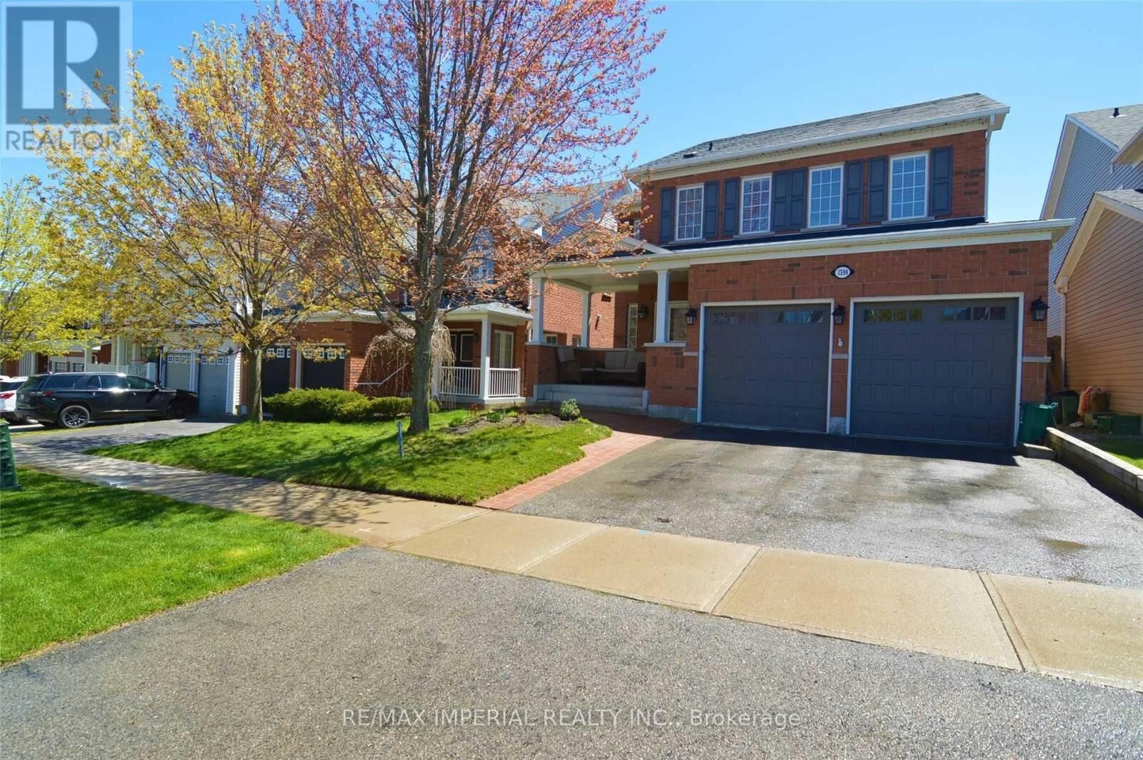 Property Photo:  1599 Coldstream Drive  ON L1K 3B5 