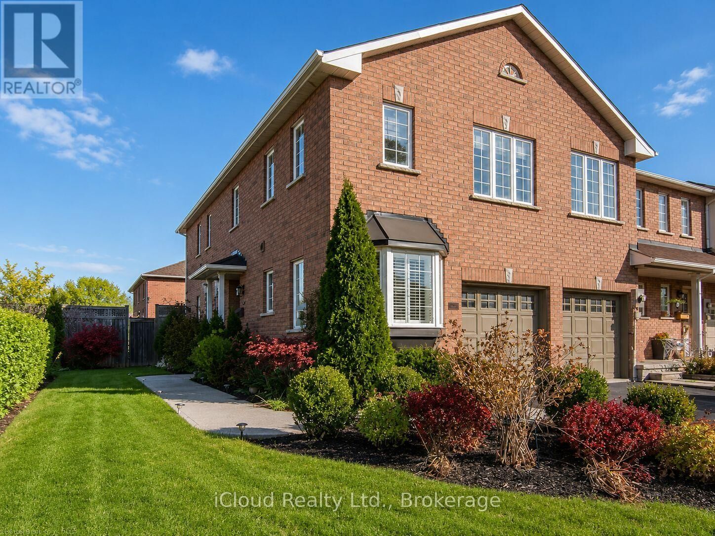 Property Photo:  629 Angela Court  ON L7L 7A4 