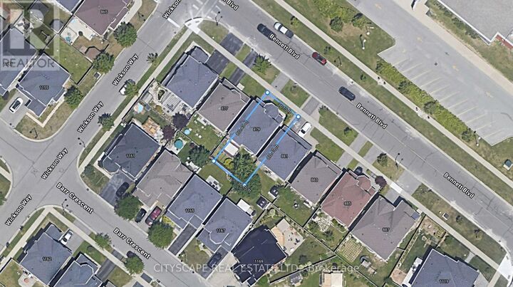 Property Photo: 879 Bennett Boulevard ON L9T 6X9