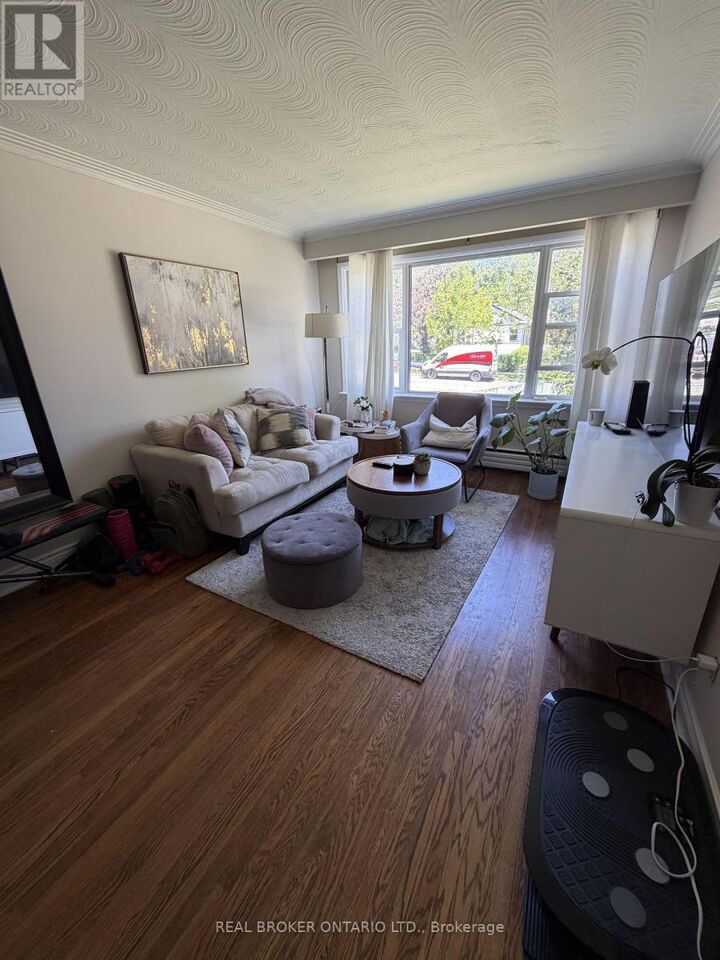 Property Photo:  42 Burlington Street 3  ON M8V 2L2 