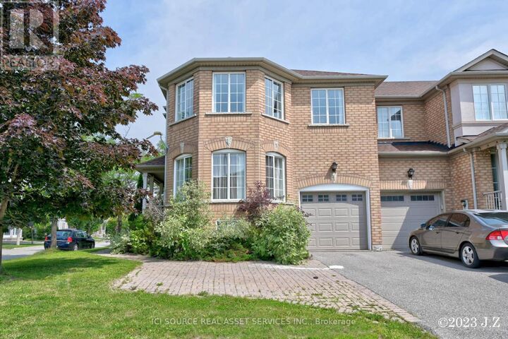 Property Photo:  2 Waterton Crescent  ON L4B 4L7 