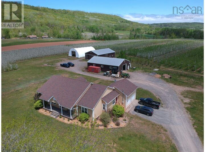 Property Photo:  1124 Steadman Road  NS B0P 1J0 