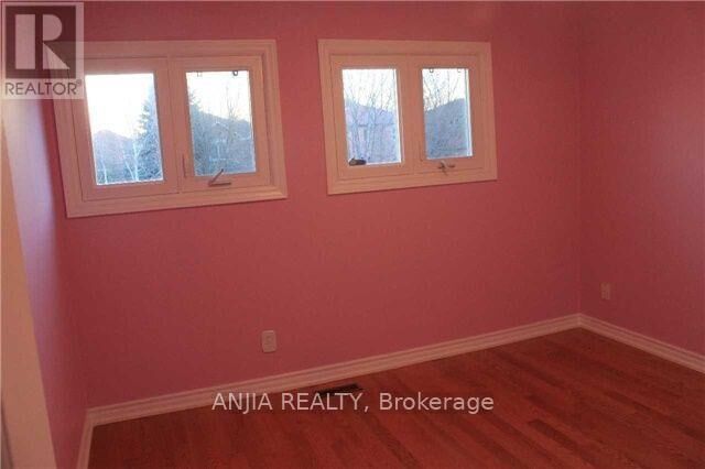 Property Photo:  51 Topham Crescent  ON L4C 9H2 