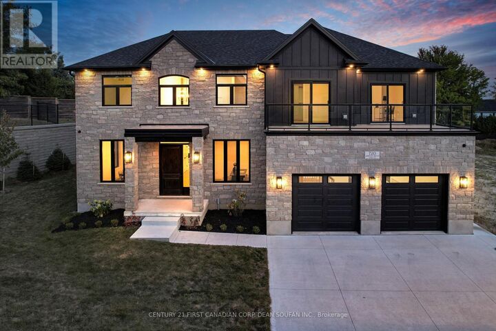 720 Apricot Drive 13 — photo 1