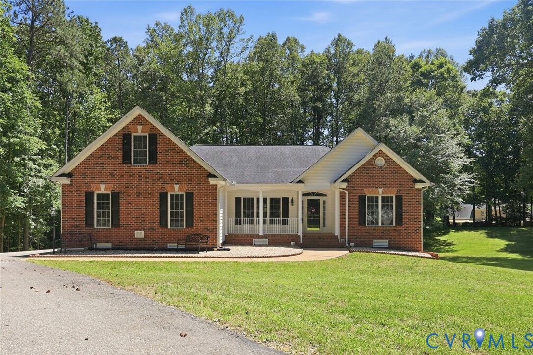 Property Photo:  8301 Chandon Place  VA 23838 