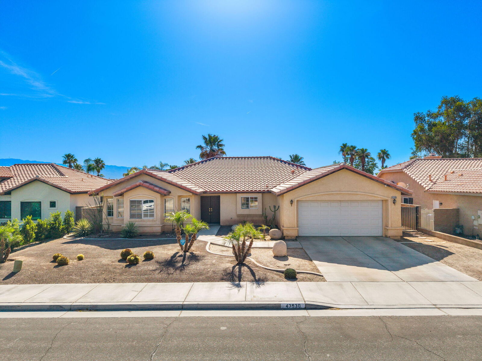 Property Photo: 43930 Milan Court CA 92253