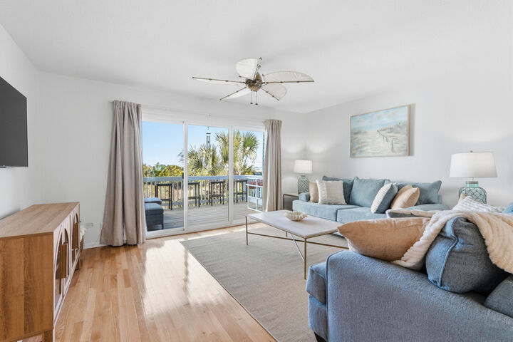 Property Photo: 8522 Gulf Boulevard Apt 20 FL 32566