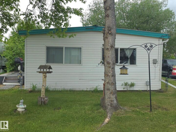 Property Photo:  4916 47 Street  AB T0C 2P0 