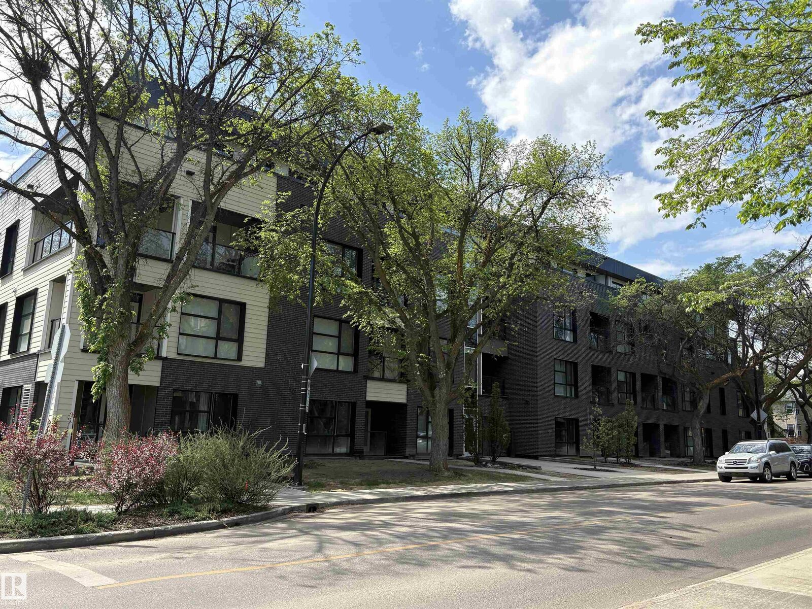 Property Photo:  11503 76 Avenue NW 311  AB T6G 0K6 