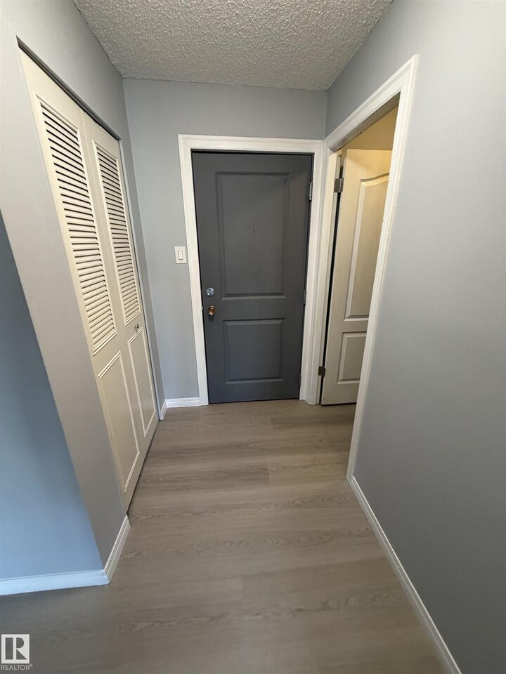 Property Photo:  10740 105 Street NW 202  AB T5H 2X2 
