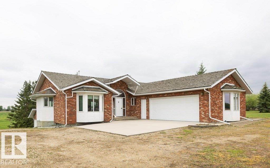 Property Photo:  60230 Rg Rd 271  AB T7P 2P5 