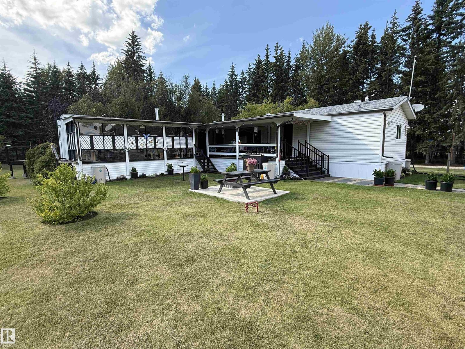 Property Photo: 623005 Rr60 AB T0G 1A0