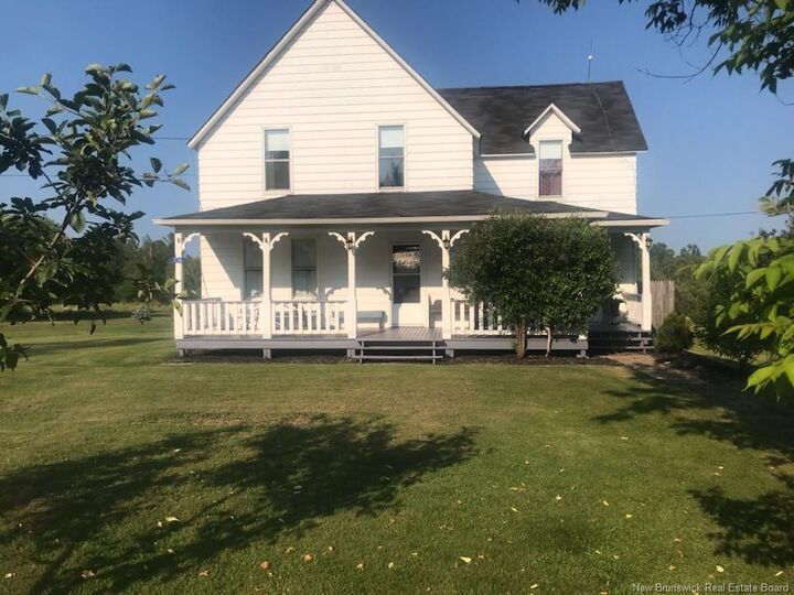 136 Lilloett Drive — photo 1