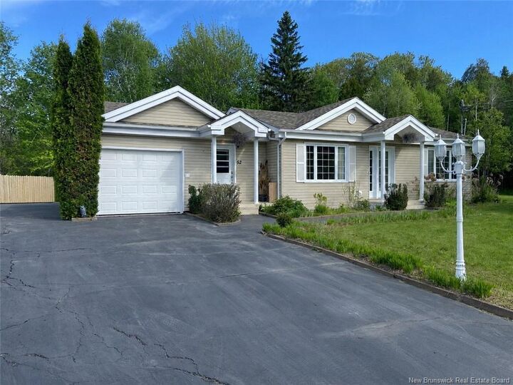 Property Photo:  52 Raymond Street  NB E3V 4Z7 