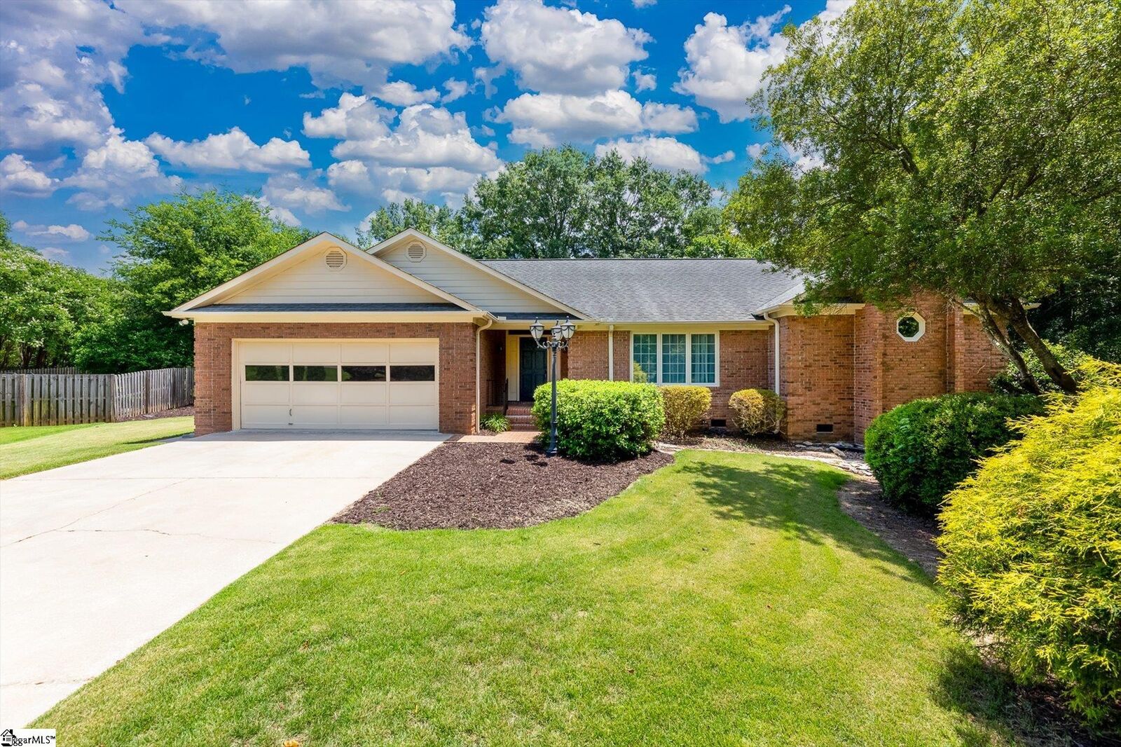 Property Photo: 208 Yellow Poplar Court SC 29681