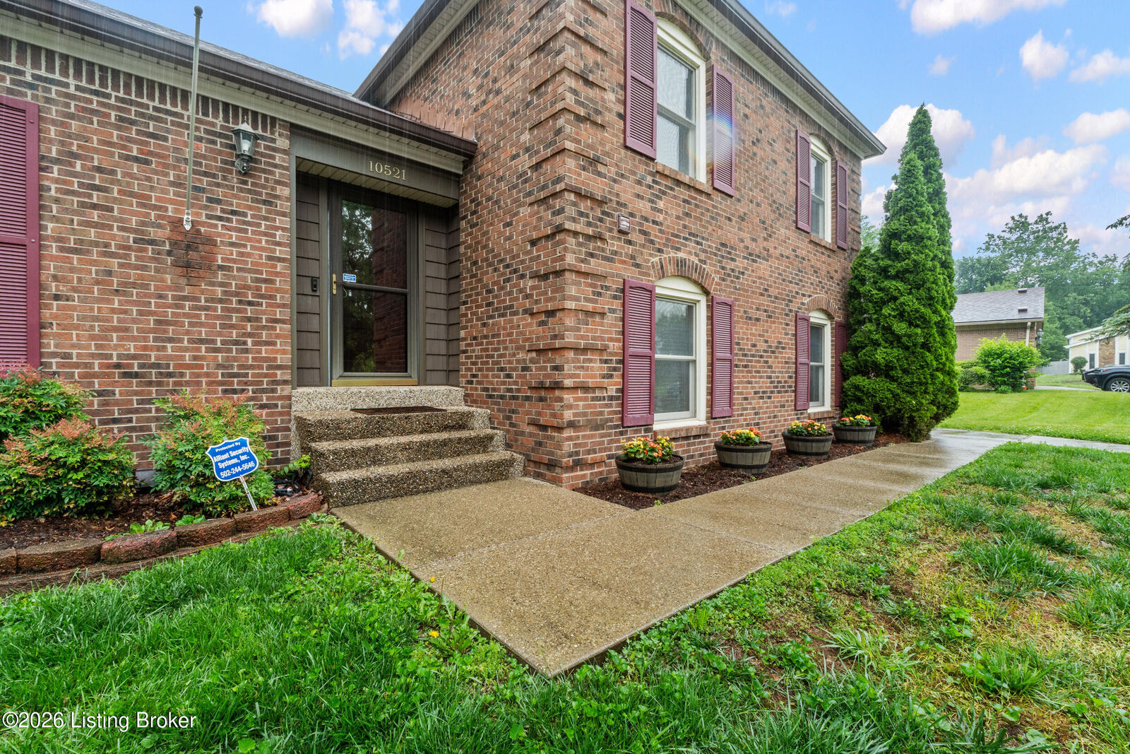 Property Photo:  10521 Applecross Way  KY 40223 