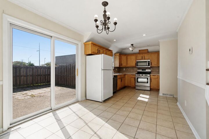 Property Photo:  7933 Jefferson Avenue 4B  IN 46321 
