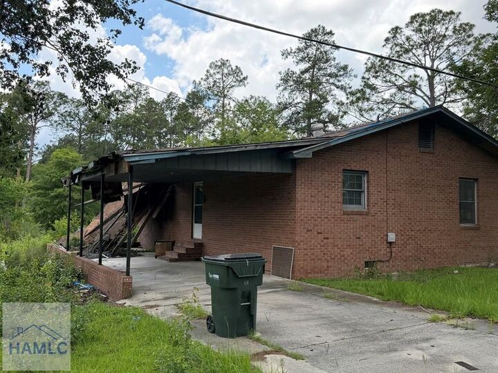 Property Photo: 706 Hwy 80 E GA 30401