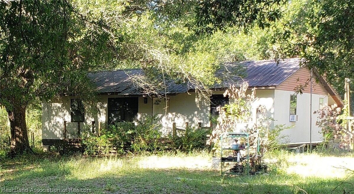 Property Photo: 4400 E Quail Run FL 33825