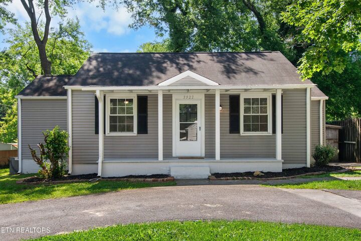 Property Photo:  3922 Briargate Ave  TN 37919 