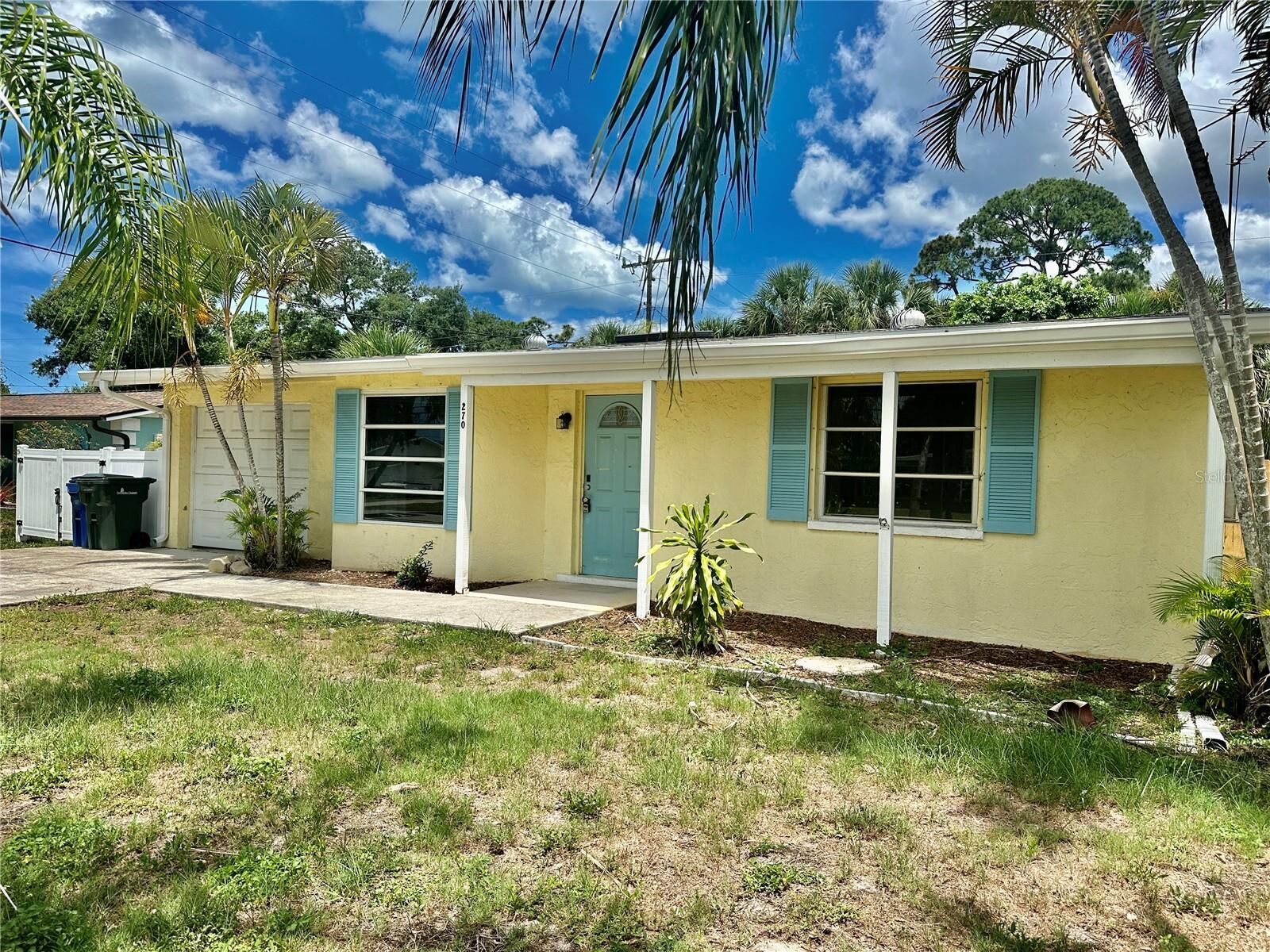 Property Photo: 270 W Seminole Drive FL 34293