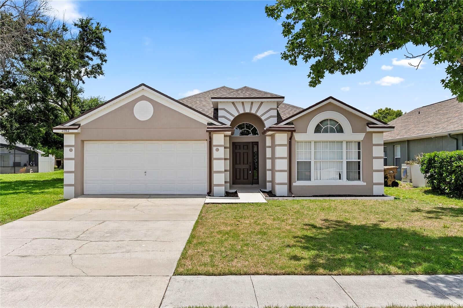 Property Photo: 3103 Merlot Way FL 34714