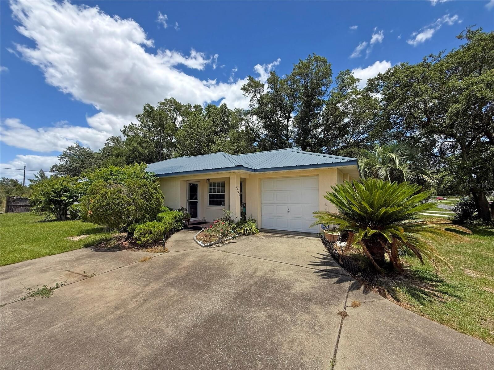 Property Photo:  5987 SW 129th Place Road  FL 34473 