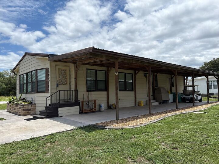 Property Photo:  1154 Taffy Drive  FL 33982 