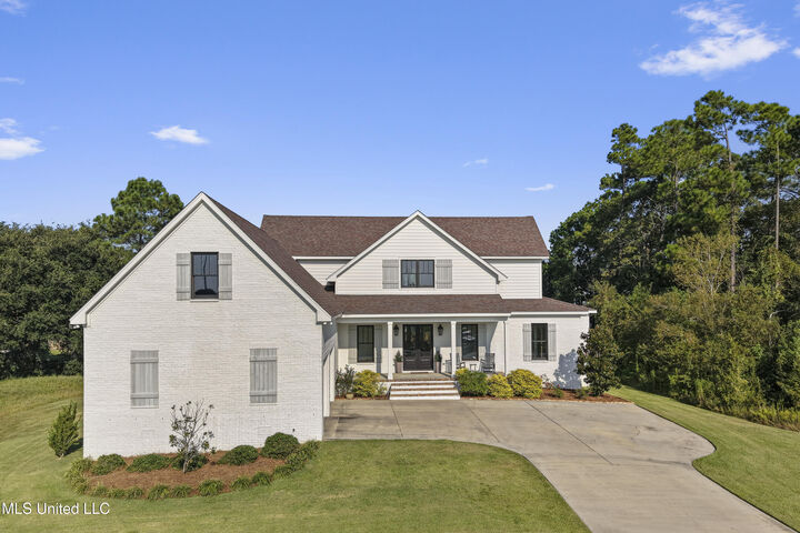 Property Photo:  407 Goose Pointe Boulevard  MS 39531 