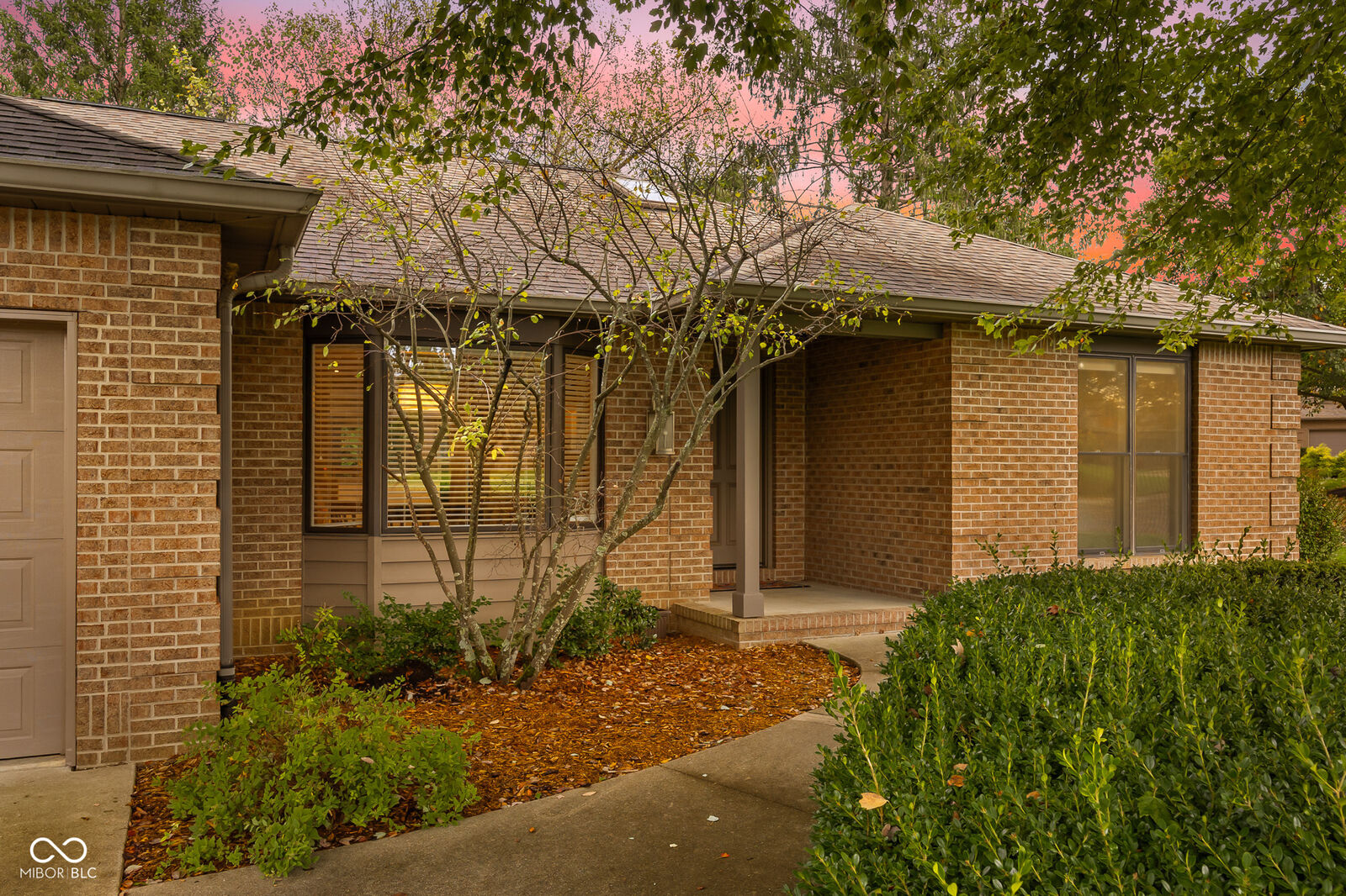 Property Photo:  1141 Pintail Court  IN 47201 