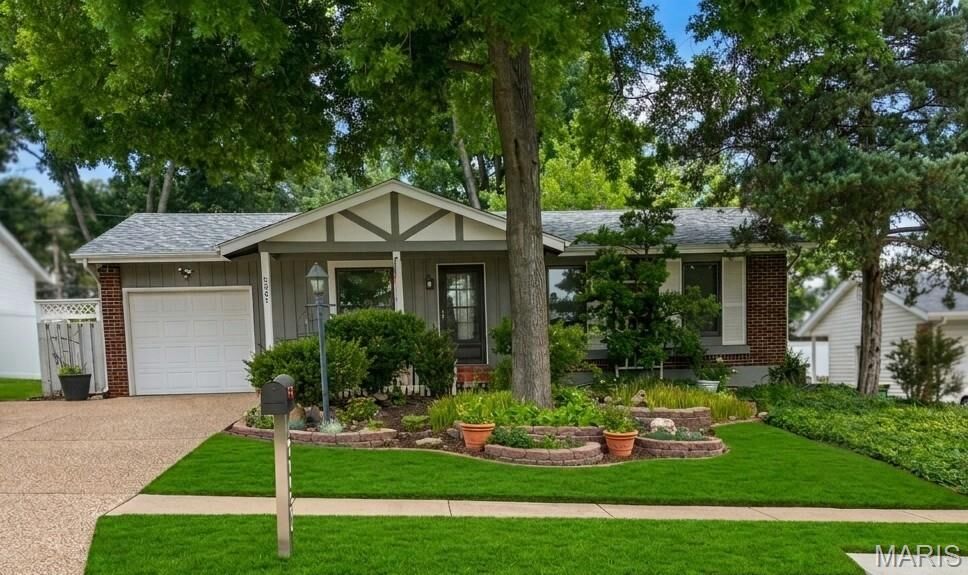 Property Photo:  2005 Cleopatra Drive  MO 63026 