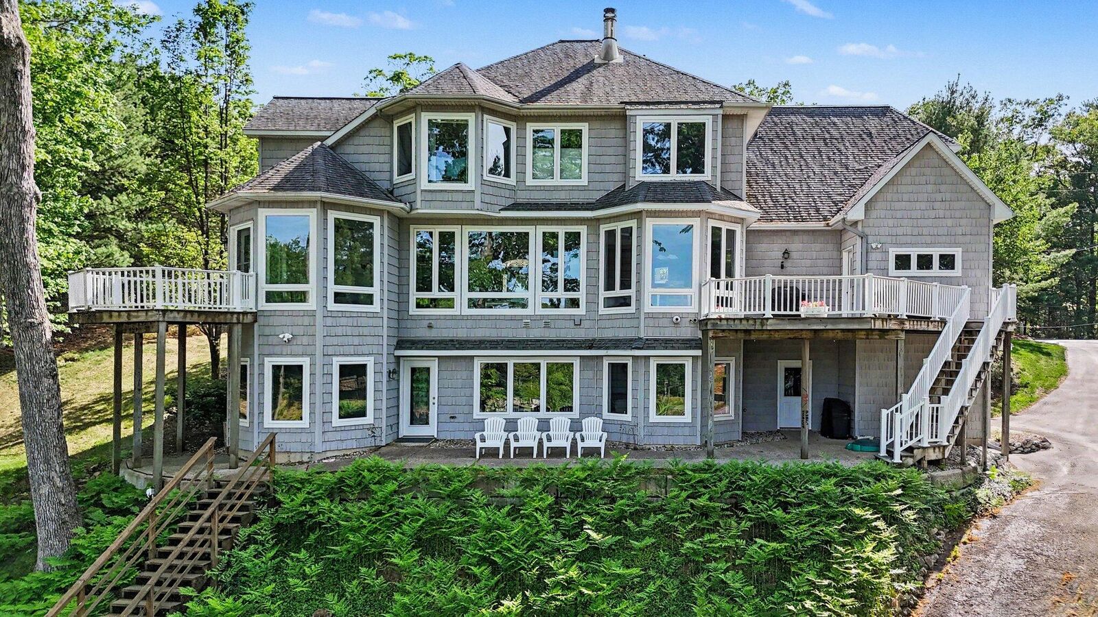Property Photo: 5628 W Longbridge Road MI 49449