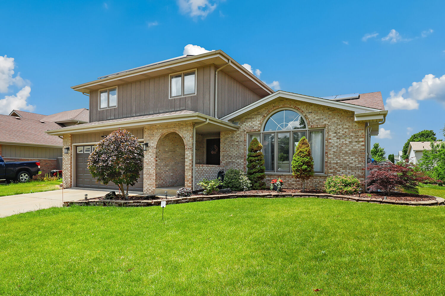 Property Photo: 338 Wild Rose Lane IL 60446