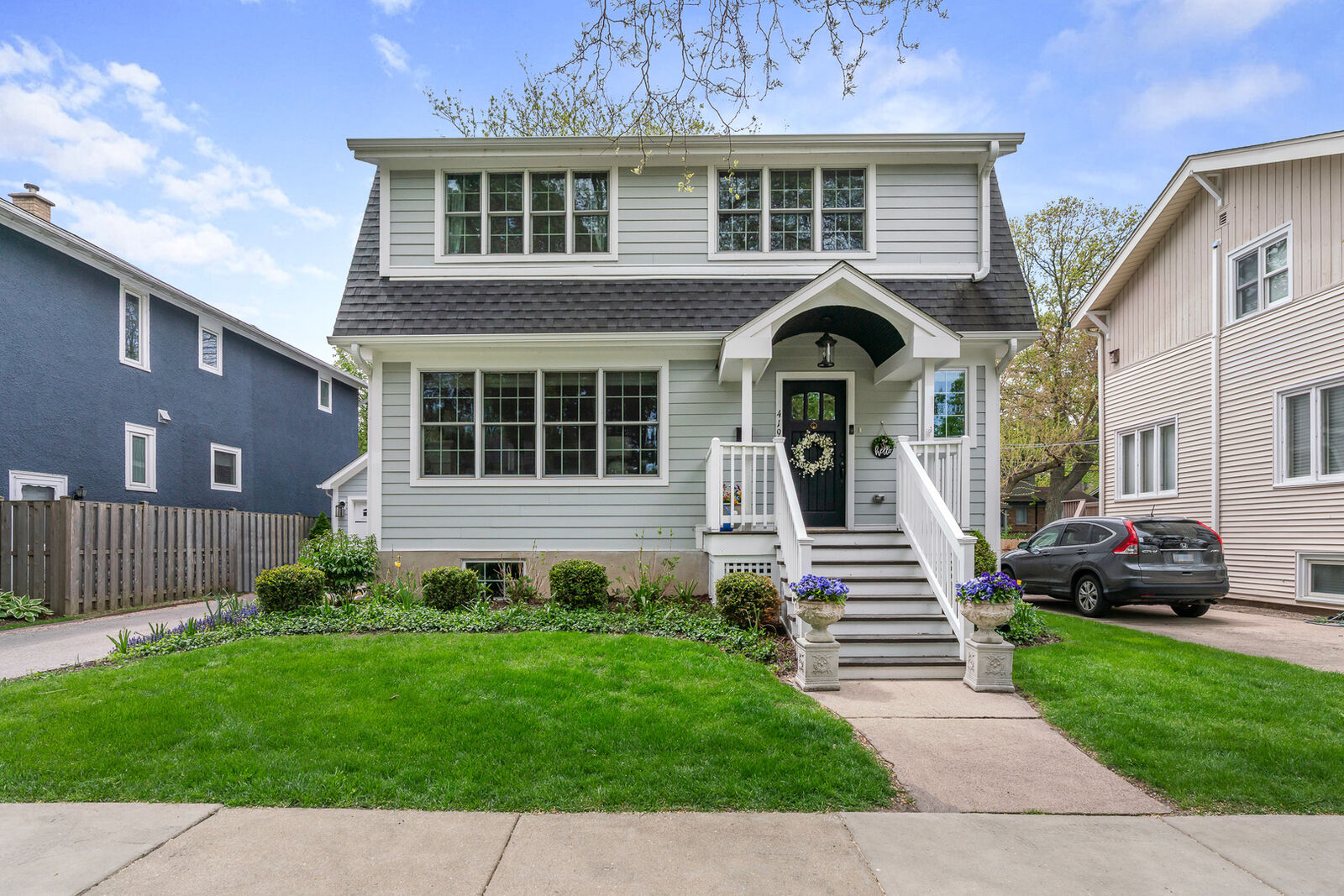 Property Photo:  419 Prairie Avenue  IL 60091 