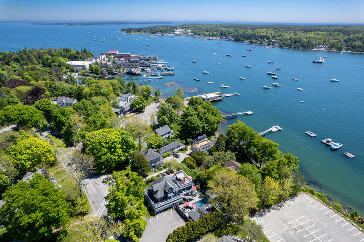 Property Photo:  118 Clark Point Road  ME 04679 