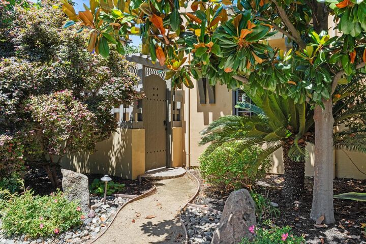 Property Photo:  4811 M Street  CA 95819 