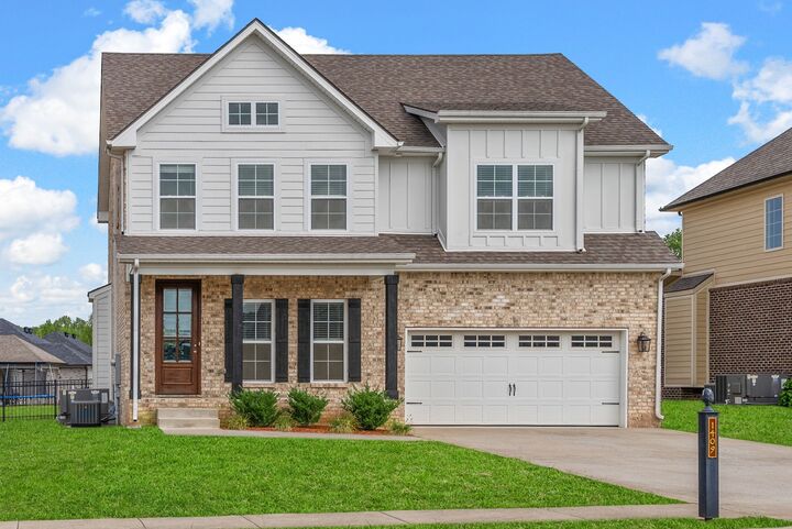 Property Photo: 1409 Hereford Blvd TN 37043
