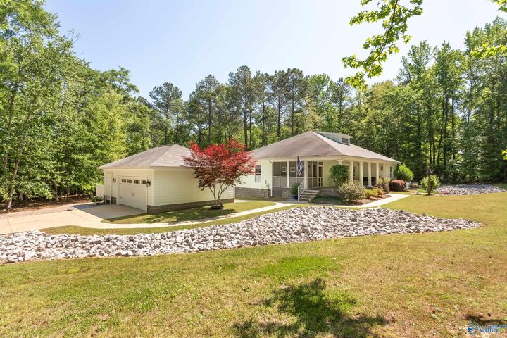 Property Photo:  203 Quinn Drive  AL 35903 