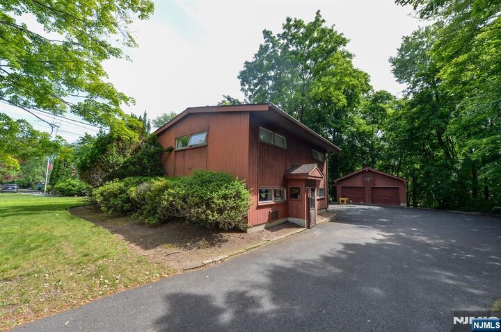 Property Photo: 235 Godwin Avenue NJ 07481