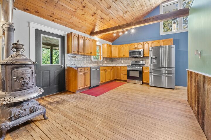 Property Photo:  198 Brackett Road  VT 05045 