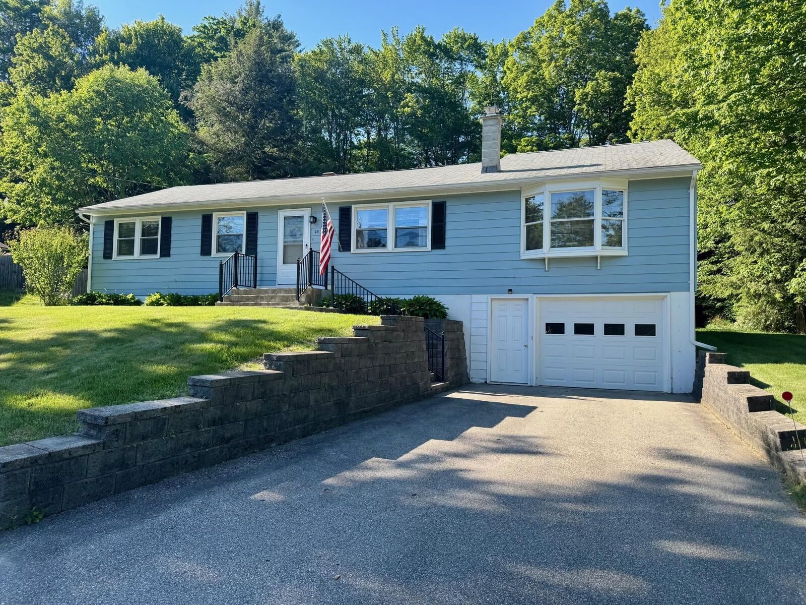 Property Photo:  25 Eastview Road  NH 03431 