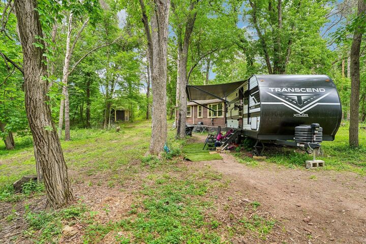 Property Photo: 450 Chestnut Street MN 55047