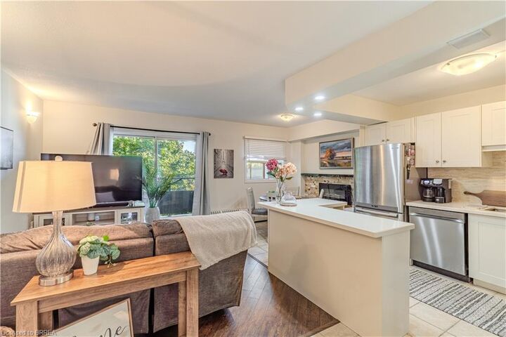 648 Grey Street 305 — photo 1