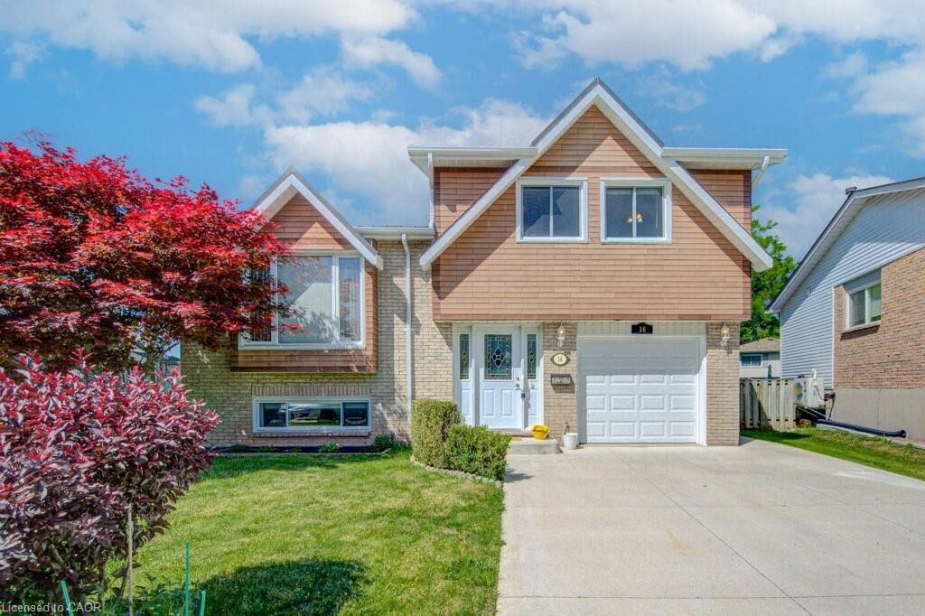 Property Photo:  16 Sugar Maple Place  ON N2N 1Y3 