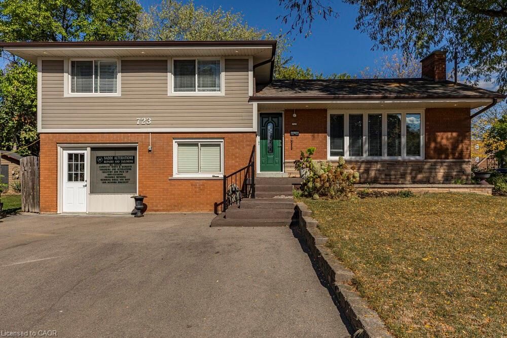 Property Photo:  723 Hyde Road  ON L7S 1S6 