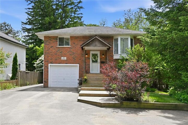 28 Rousseaux Street — photo 1