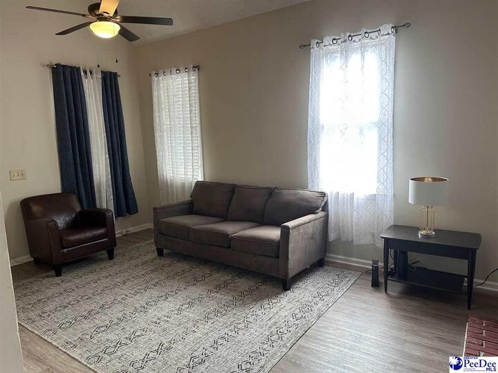 Property Photo:  419 S Coit Street  SC 29501 