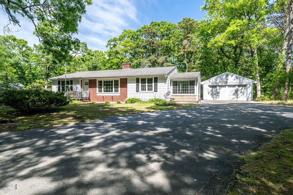 Property Photo:  844 Shootflying Hill Rd  MA 02632 